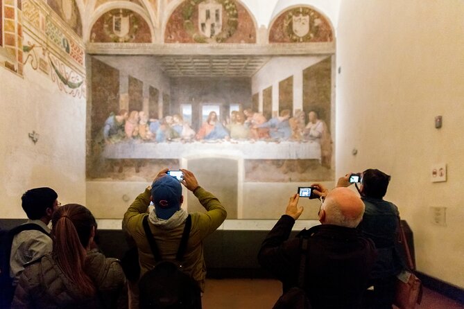 Milan Duomo & The Last Supper Skip-the-Line Small Group Tour - Entering Santa Maria delle Grazie: making 15 minutes count at The Last Supper