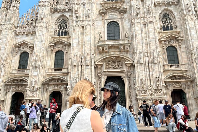 Milan: Duomo Tour with Rooftop Access – Small Group or Private - Small group vs private: choosing the right pace