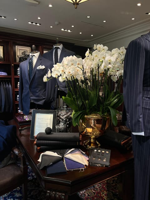 Milan: Exclusive Private Fashion Tour - Finishing at Via della Spiga and the Golden Quadrilateral