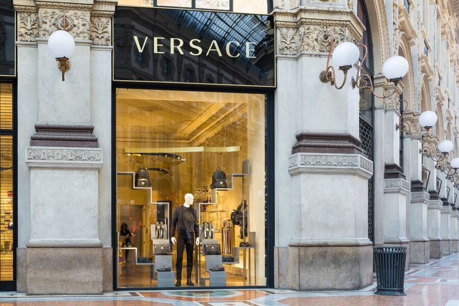 Milan Fashion, Art and Design Private Walking Tour - Meet at Statua di Giulio Ricordi and How the Walk Works