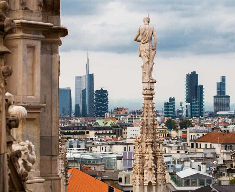 Milan: Fast Track Cathedral and Duomo Rooftop Guided Tour - Skip the Line at Duomo: The Real Value of Fast Track