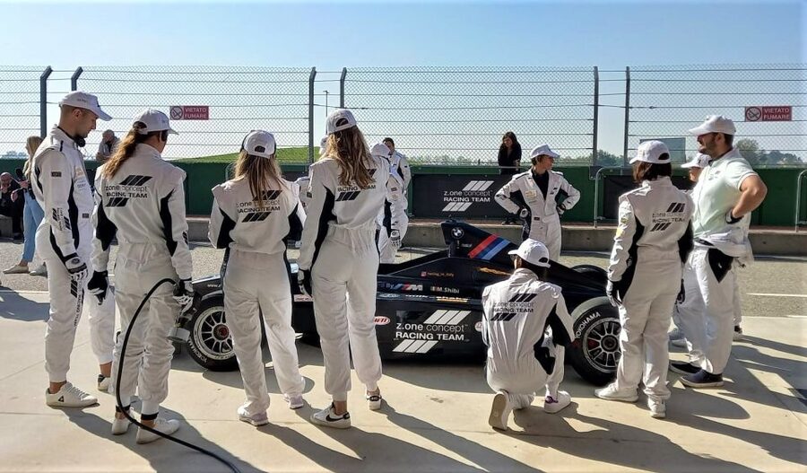 Milan: Formula BMW & Ferrari Race Course Driving Experience - Ferrari 458: how 3 laps can teach you speed (fast)