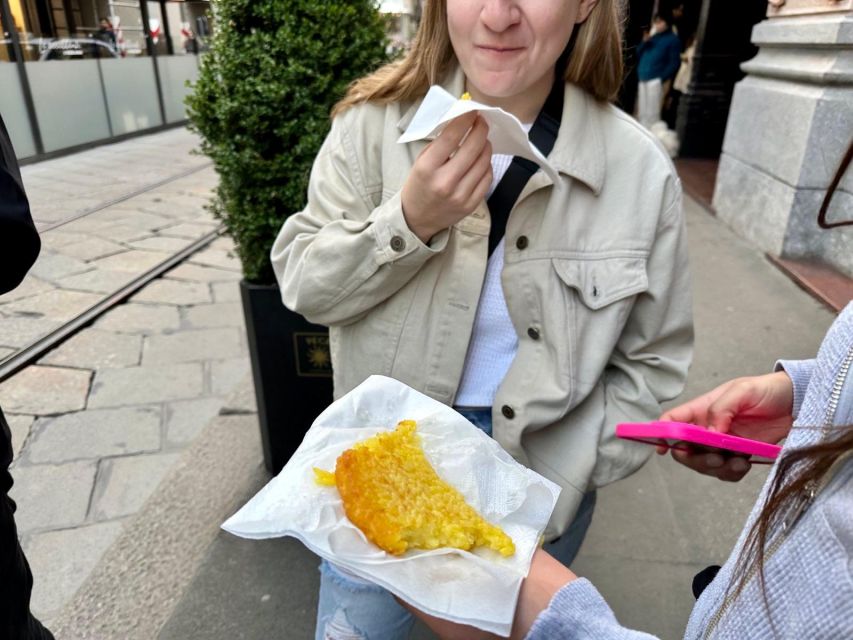 Milan: Gourmet Street Food Tour with Sightseeing and Tasting - Price and what you actually get in 2.5 hours