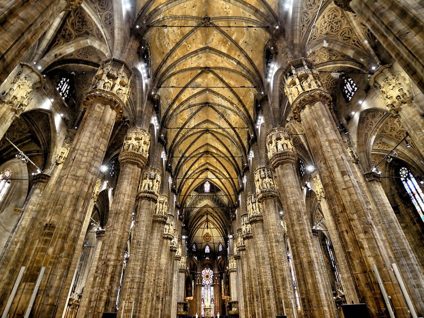 Milan: Guided Cathedral Tour with Rooftop Terraces Access - Sculptures you’ll want to locate: Saint Bartholomew, Medici, and the Golden Madonna