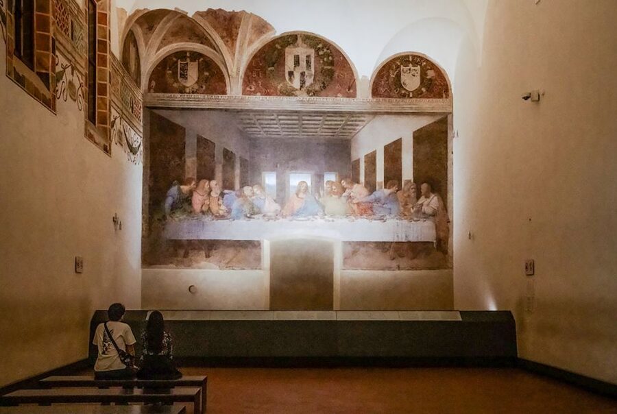 Milan: Guided Tour of Leonardo da Vinci's 'The Last Supper' - The 30 to 40 minute outside briefing: learn what to look for before you go in