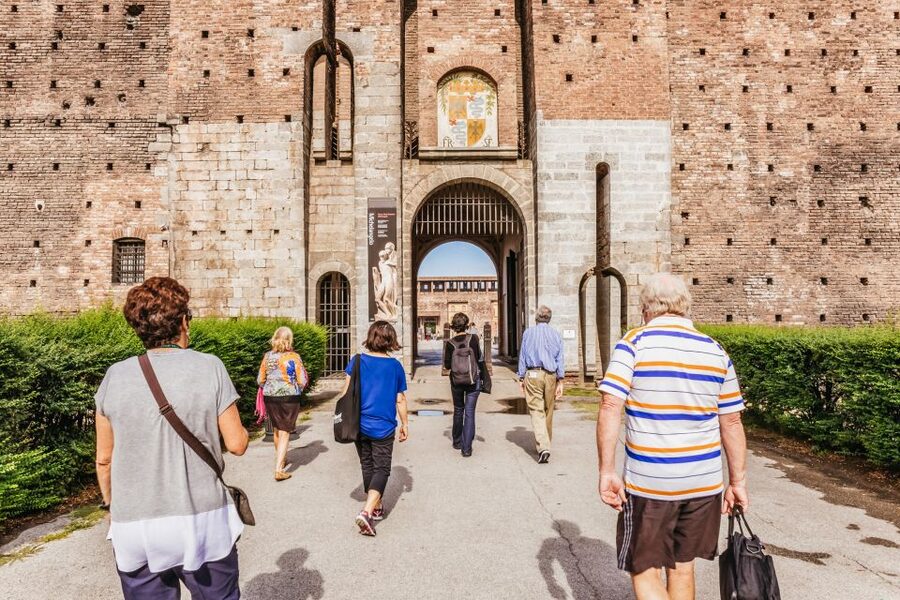Milan: Guided Walking Tour & Last Supper Visit with Ticket - Quick hits worth knowing