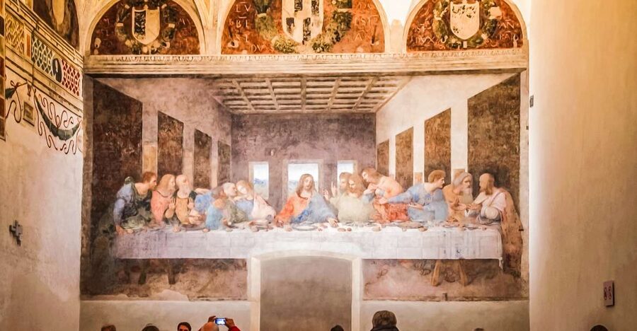 Milan: Guided Walking Tour & Last Supper Visit with Ticket - Piazza Mercanti: a quick walk back to the medieval market