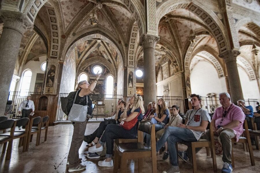 Milan: Guided Walking Tour with Last Supper Skip-the-Line - Galleria Vittorio Emanuele II: Walk It Like It’s a Milan Living Room