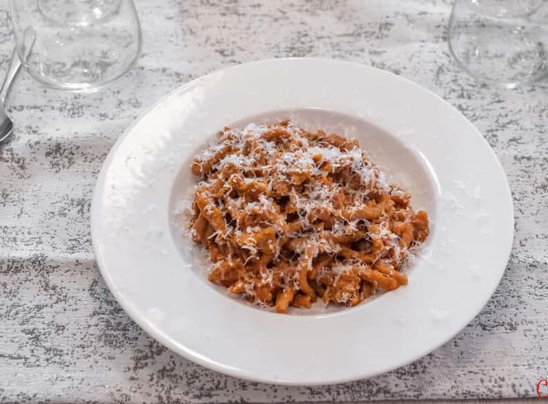 Milan: Hands-On Pasta & Dessert Cooking Class & Wine Pairing - Why this Milan class feels like cooking with real locals