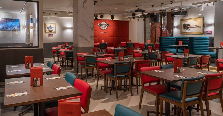 Milan: Hard Rock Cafe with Set Menu for Lunch or Dinner - What you’ll eat: the American comfort-food side of Milan