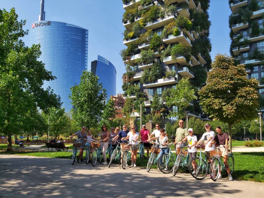 Milan: Highlights and Hidden Gems Guided Bike Tour - The bike setup: aquamarine style, flat riding, and comfort upgrades