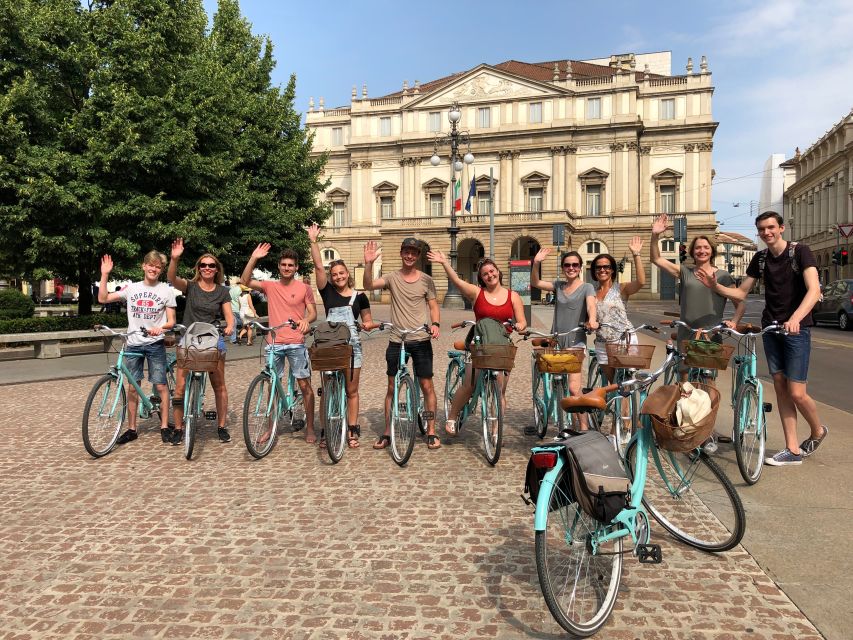 Milan: Highlights and Hidden Gems Guided Bike Tour - Parco Sempione and Arco della Pace: a breather that actually matters