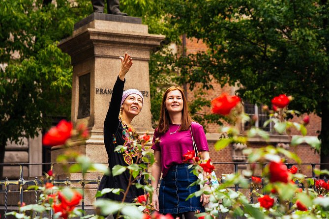 Milan Highlights and Hidden Gems Private Guided Walking Tour - The Best Part: The Extra 1.5 Hours of Milan Your Guide Chooses