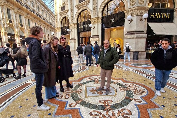 Milan Highlights And Hidden Gems Private Walking Tour - Stop 1: Piazza del Duomo Outside the Cathedral