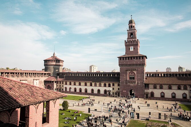 Milan Highlights, Duomo & Last Supper Full Day Private Tour - Piazza del Duomo: your Milan starting line