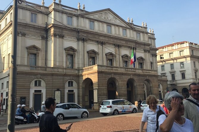 Milan Highlights: Guided Duomo, Last Supper & City Centre Tour - Stop 6: Duomo di Milano—skip-the-line and make the crypts worth it