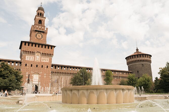 Milan Highlights Tour with Expert Guide – 2 Hours - Duomo Cathedral: How to See More Than the Facade