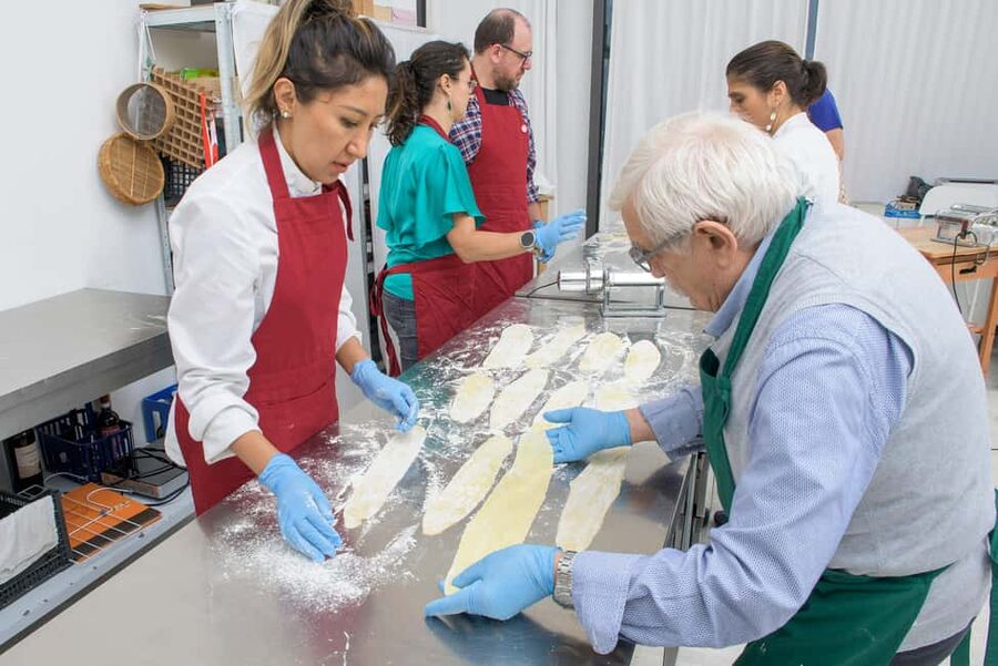 Milan: Italian Cooking Class with Food and Wine - Key highlights to know before you go