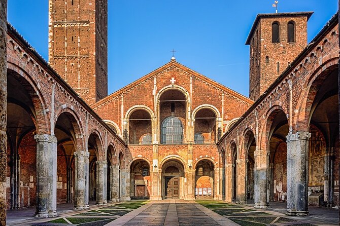 Milan Like a Local: A Private & Personalized City Tour - Piazza della Scala and the Leonardo da Vinci monument