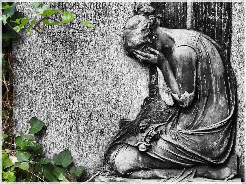 Milan: Monumental Cemetery Group Walking Tour - Entering Monumental Cemetery: what kind of visit this really is
