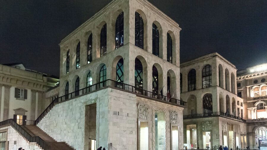 Milan: Museum of the 900 Entry Ticket with Audio Guide - Museo del Novecento by Piazza del Duomo: an easy Milan pairing