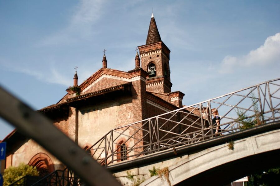 Milan: Navigli District Guided Canal Cruise - The route in plain English: Naviglio Grande → Darsena → Naviglio Pavese