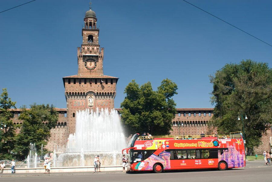 Milan: Night Tour by Bus - The Onboard Audio Guide: How to Get the Most Out of It