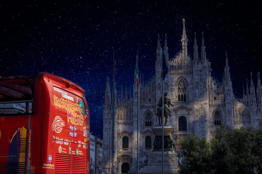 Milan: Night Tour by Bus - Duomo di Milano by Night: The Icon Without the Entry Ticket