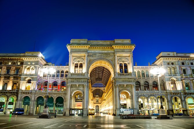 Milan Night Tour & Drinks with a Local Guide: Private & 100% Personalized - Porta Nuova and aperitivo culture: where the rhythm begins