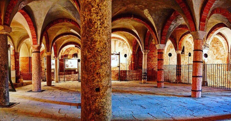 Milan Off-the-Beaten-Path Private Walking Tour - Santo Stefano and the nearby church energy