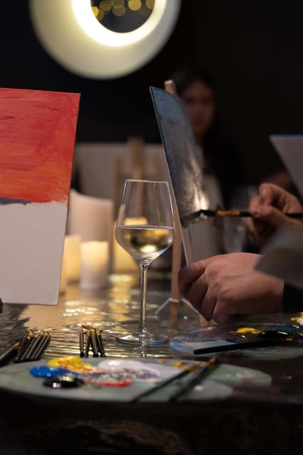 Milan: Paint 'n Sip Class - First Sips in Milan: How the evening starts