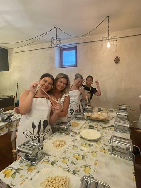 Milan: Pasta and Tiramisu Cooking Class with Wine - Working Through the Meal: Stations, Sauces, and How Timing Feels