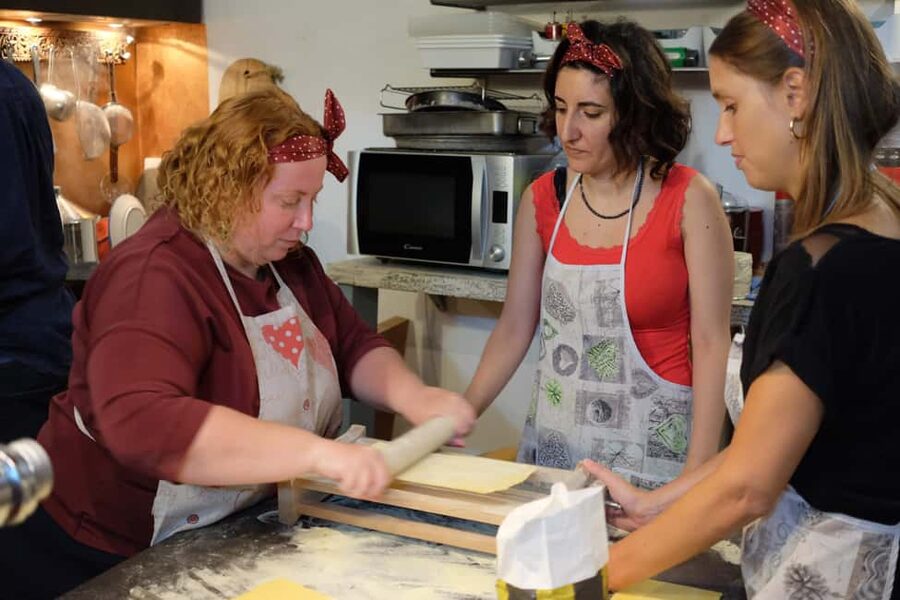 Milan: Pasta Mastery Workshop with Spritz and Tiramisù - Getting There: Metro and Tram Options That Keep You Stress-Free