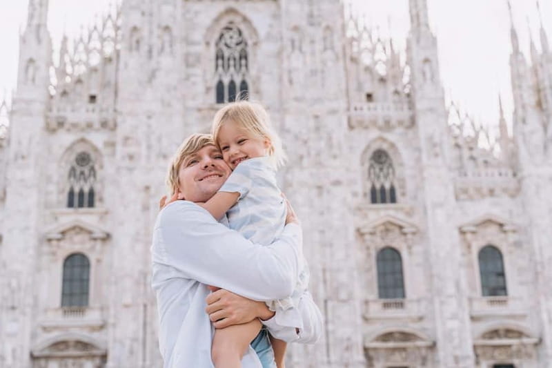 Milan: Photoshoot at the Cathedral - Your Photo Delivery: Online Gallery, Downloads, and Prints