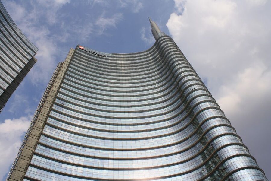 Milan: Piazza Gae Aulenti and Pelli Tower Walking Tour - Key highlights at a glance