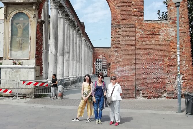 Milan : Private Custom Walking Tour with A Guide (Private Tour) - Choosing the Right Fit: Guides, Interaction, and Your First Questions