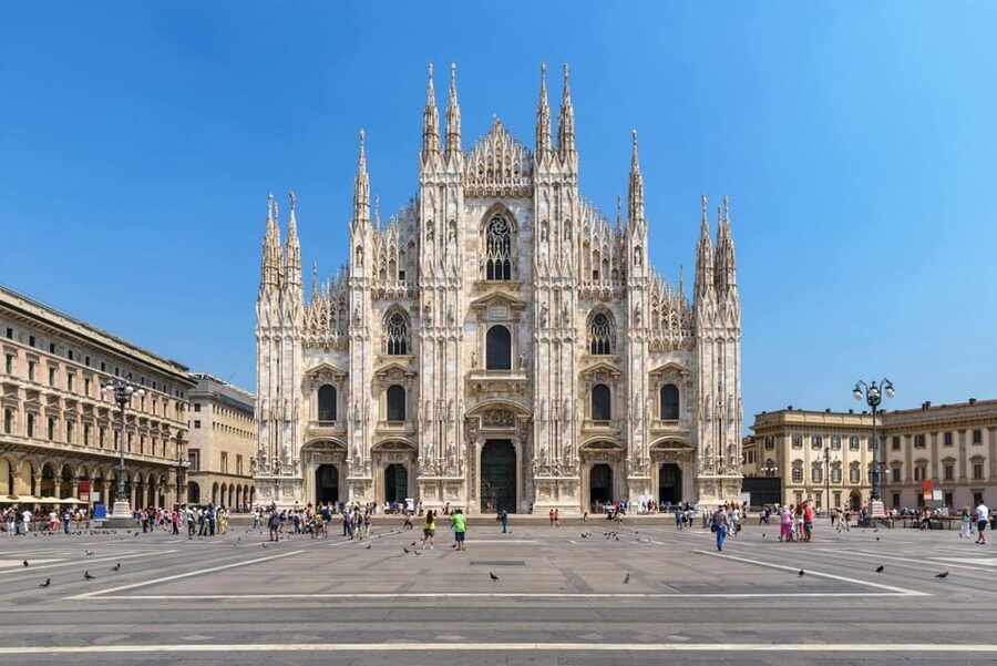 Milan: Private Duomo Cathedral and Roof Top Guided Tour - Why this private Duomo + rooftop plan works