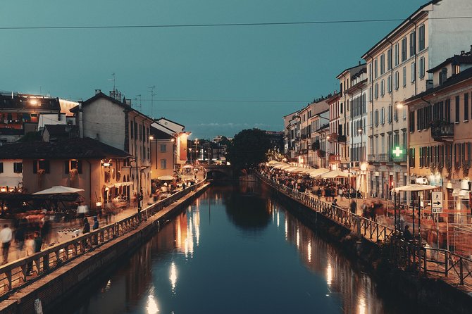 Milan Private Food Tours with a Local: 100% Personalized - Pasticcerie Marchesi and the classics: panettone, cornetto, and the sweet logic of Milan