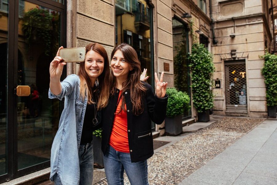 Milan: Private Navigli Neighborhood Walking Tour - Starting out: meeting by the Constantine Statue (and getting oriented)