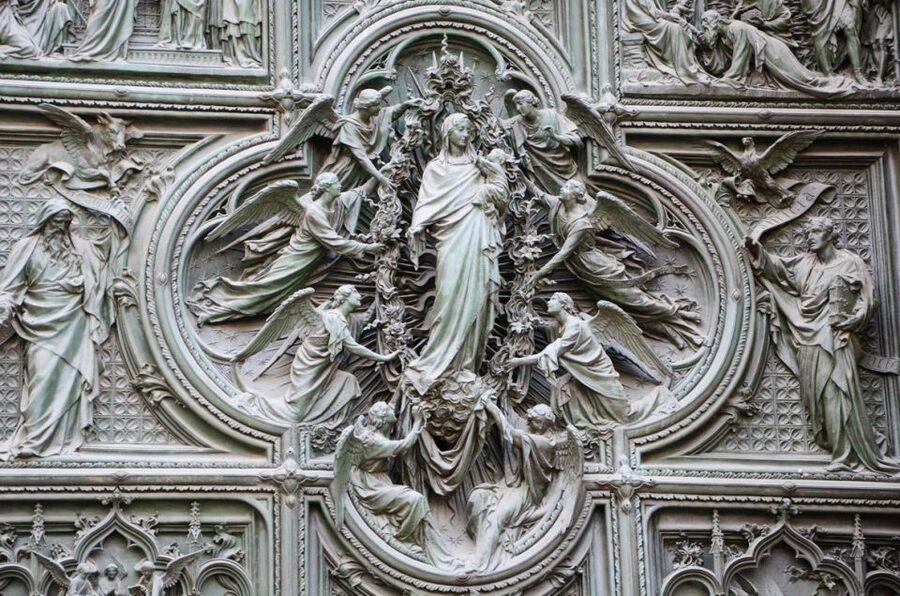 Milan: Private or Shared Essential Walking Tour - Duomo di Milano: five centuries you can actually picture