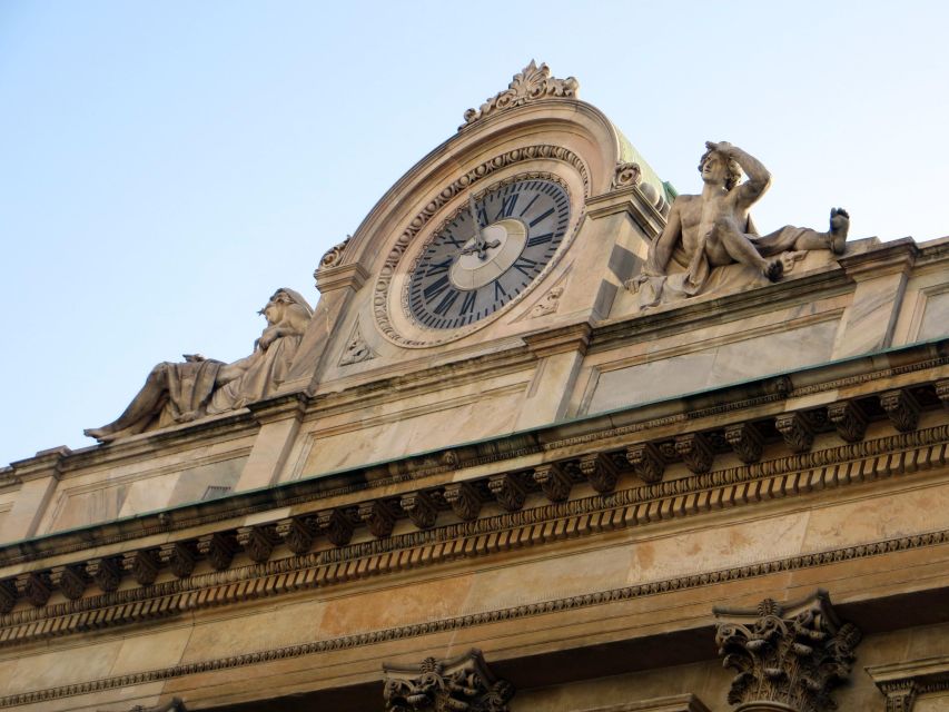 Milan: Private or Shared Essential Walking Tour - Sforza Castle and the dukes behind the stone