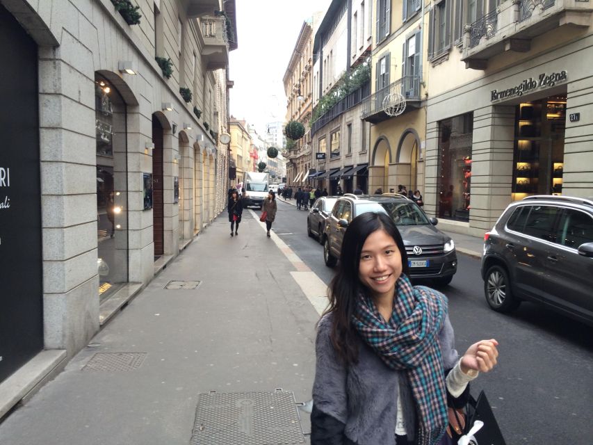 Milan: Private Sightseeing & Shopping Tour with a Local - Montenapoleone fashion district and how the personal shopper helps