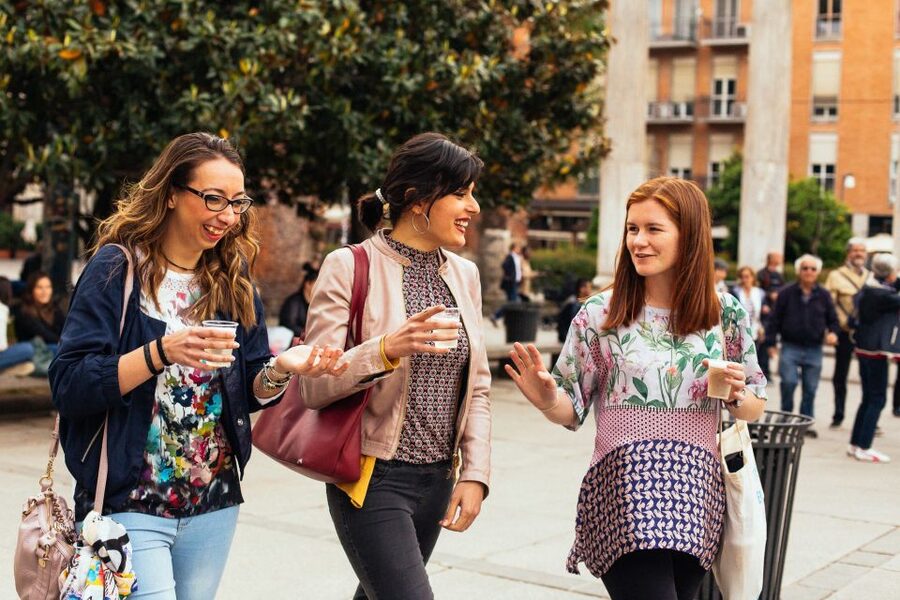 Milan: Private Tour with Drinks & Bites in Centro Storico - A smart way to plan dinner afterward