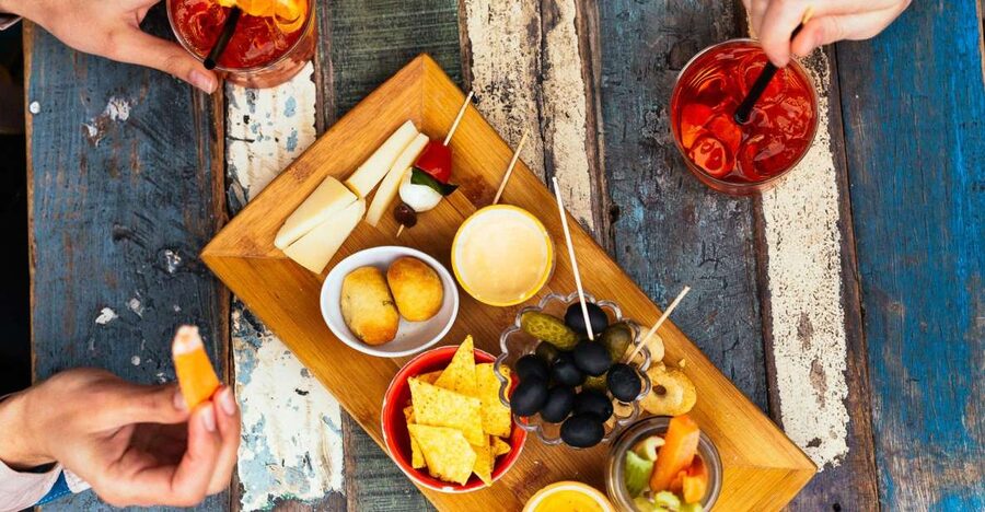 Milan: Private Tour with Drinks & Bites in Centro Storico - Why this works as a first night in Milan