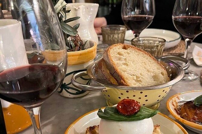 Milan Private Walking Tasting Tour with Secret Food Tours - The shopping street pause: time to slow down and reset