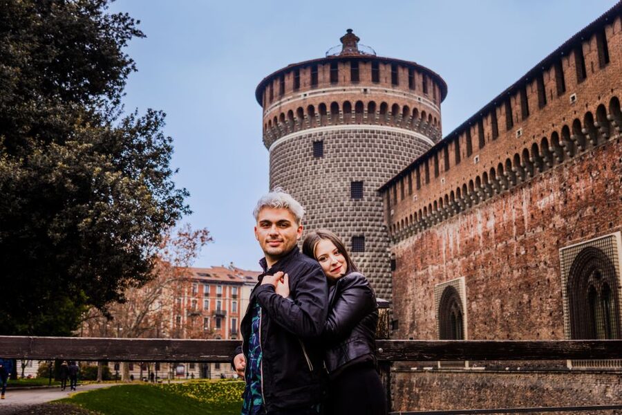 Milan: Professional Photoshoot Outside Sforza Castle - Key highlights you should care about