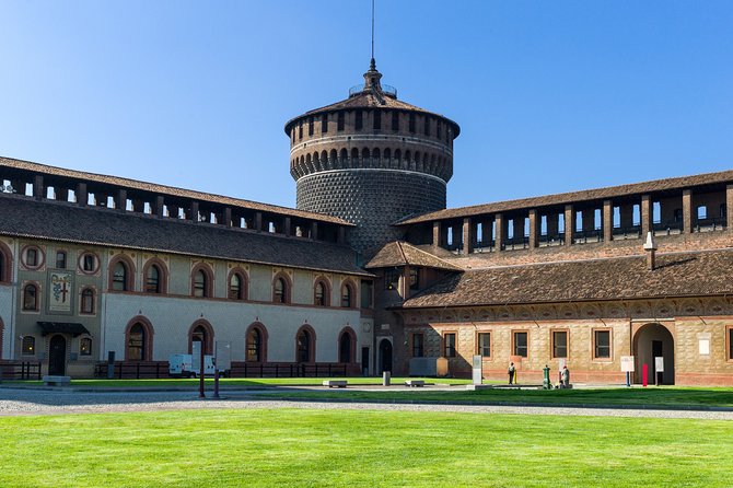 Milan Scavenger Hunt and Best Landmarks Self Guided Tour - How the smartphone scavenger hunt really works