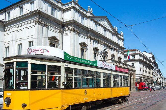 Milan Scavenger Hunt and Best Landmarks Self Guided Tour - Teatro alla Scala and Gallerie d’Italia: clues in real street time