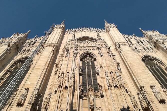 Milan: Segway Tour Local Tourist Guide Live - 2 hours & half - Piazza Mercanti: a medieval square moment between the big icons
