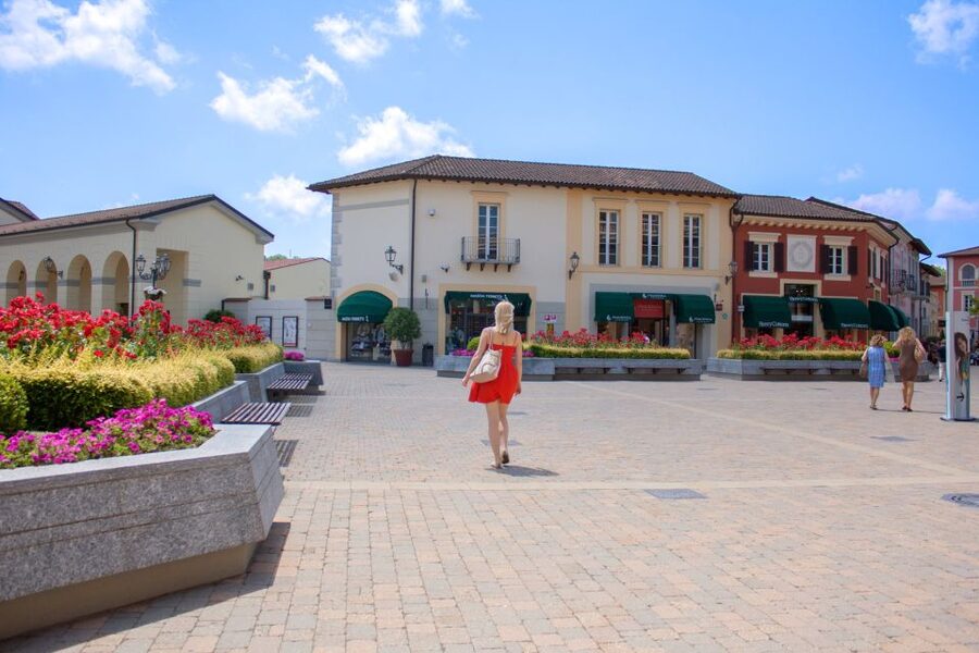 Milan: Serravalle Designer Outlet Roundtrip Bus Transfer - Serravalle Shopping Time: How to Spend 6 Hours Like a Pro
